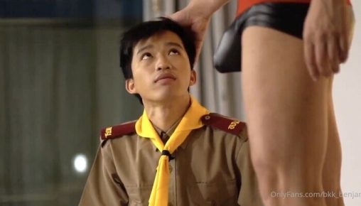 (ภาค1)น้องเบนกับคลิปลูกเสือโดน2ควยยักษ์ คลิปในตำนานของเขาที่coverเป็นลูกเสือและโดนคุณพ่อฝรั่ง2คนรุมเย็ด(Remaster ฉบับสมบูรณ์)(รีโพสต์)