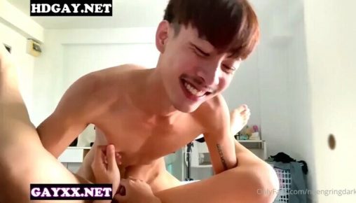 นายหนึ่งเย็ดโชว์กันสนุกสนาน อารมณ์ดีถ่ายคลิปลงonlyแฟน เสียวฟินน้ำจะแตก โอ้ยไม่ไหว.แตกแล้วครับ