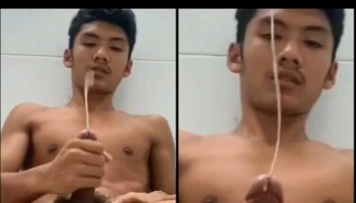 น้ำพุ่งไม่หยุด นายเป็นคนหรือท่อประปาครับเนี่ย วัยรุ่นไทยเงี่ยนจัดชักว่าวโชว์น้ำแตก เสียวมาก