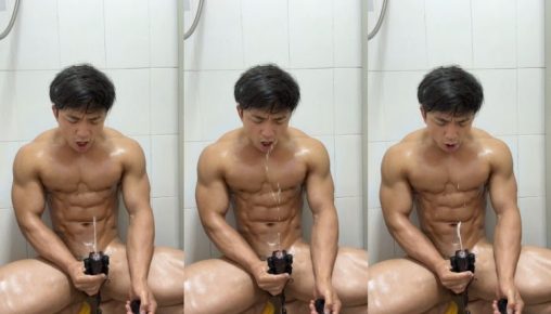 ชักว่าวได้เงี่ยนที่สุด10เต็ม10 โจนักกล้ามมากับของเล่นสวมควยสั่นได้ โคตรเสียวควย น้ำแตกน้ำพุ่งแรง สูงถึงหน้าตัวเอง ลีลาชักไม่เหมือนใครเบ่งกล้ามเบ่งควย ปลดปล่อยเต็มที่